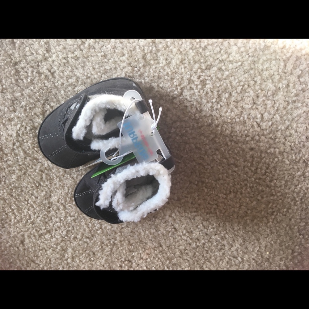 New - Picture 2 of 3